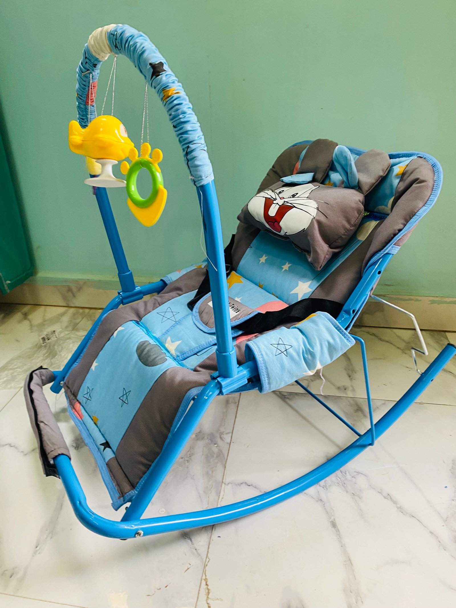 كرسي هزاز معدن