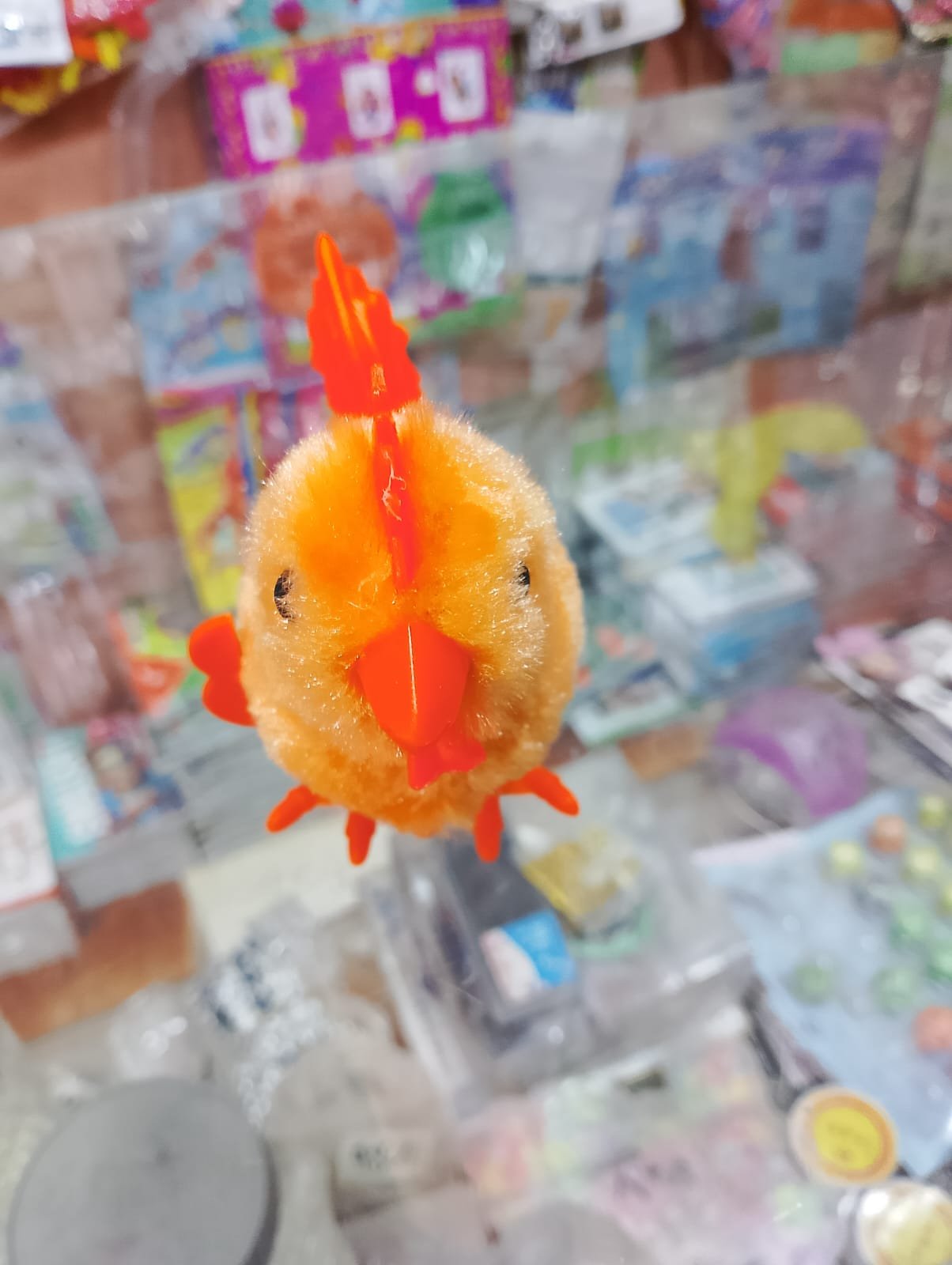 لعبة أطفال (فرخة) بتمشي