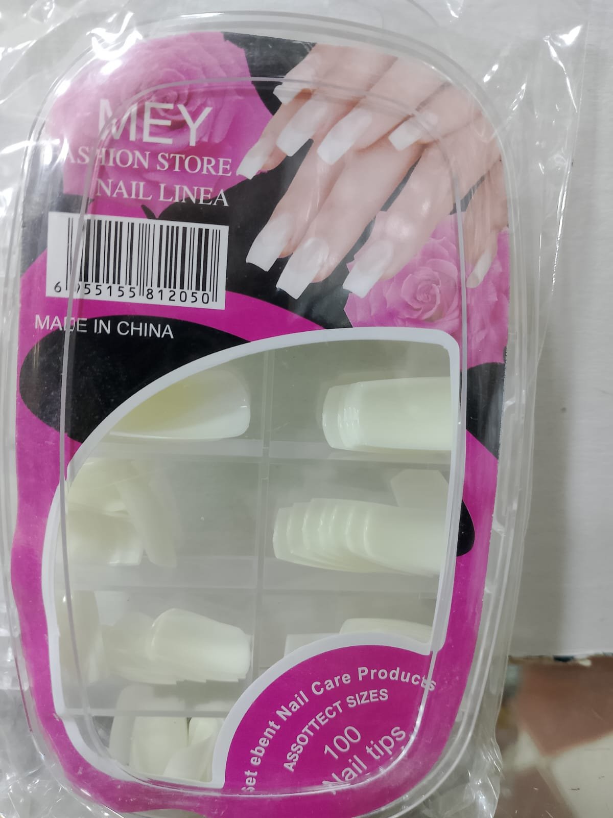 مجموعة أظافر بيضاء 💅